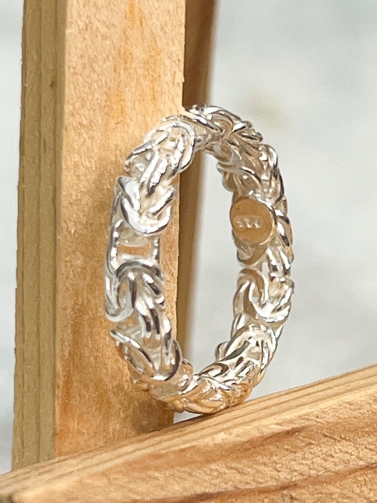 Jewelry - Sterling Silver Byzantine Ring Sz 7